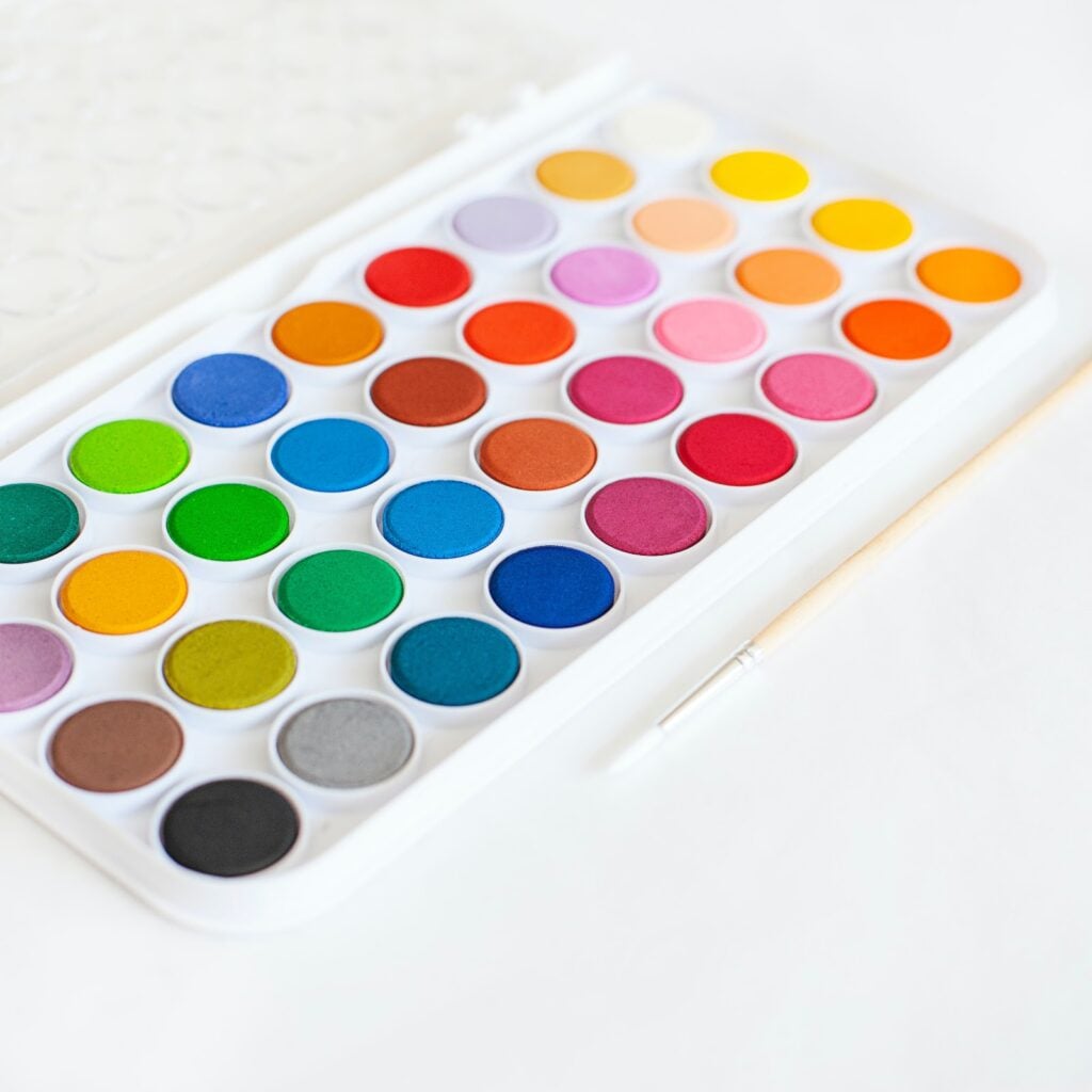 Water color paint pallet