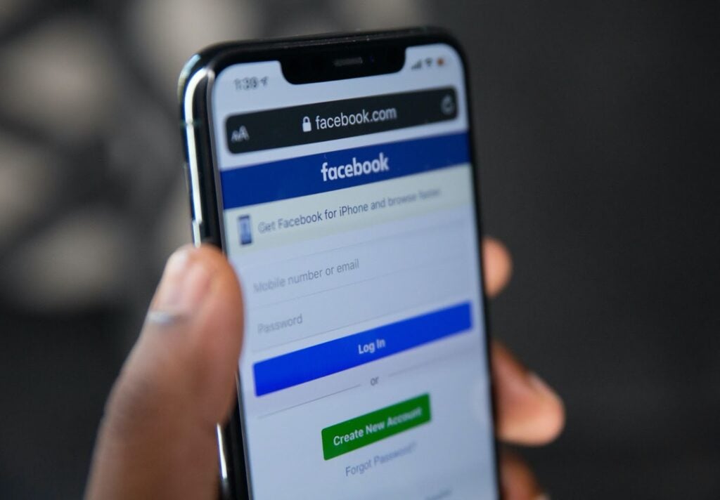 Login for Facebook on mobile